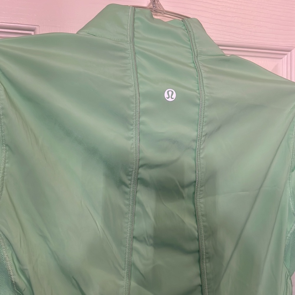 Lululemon Running Jacket - Picture 6 of 10